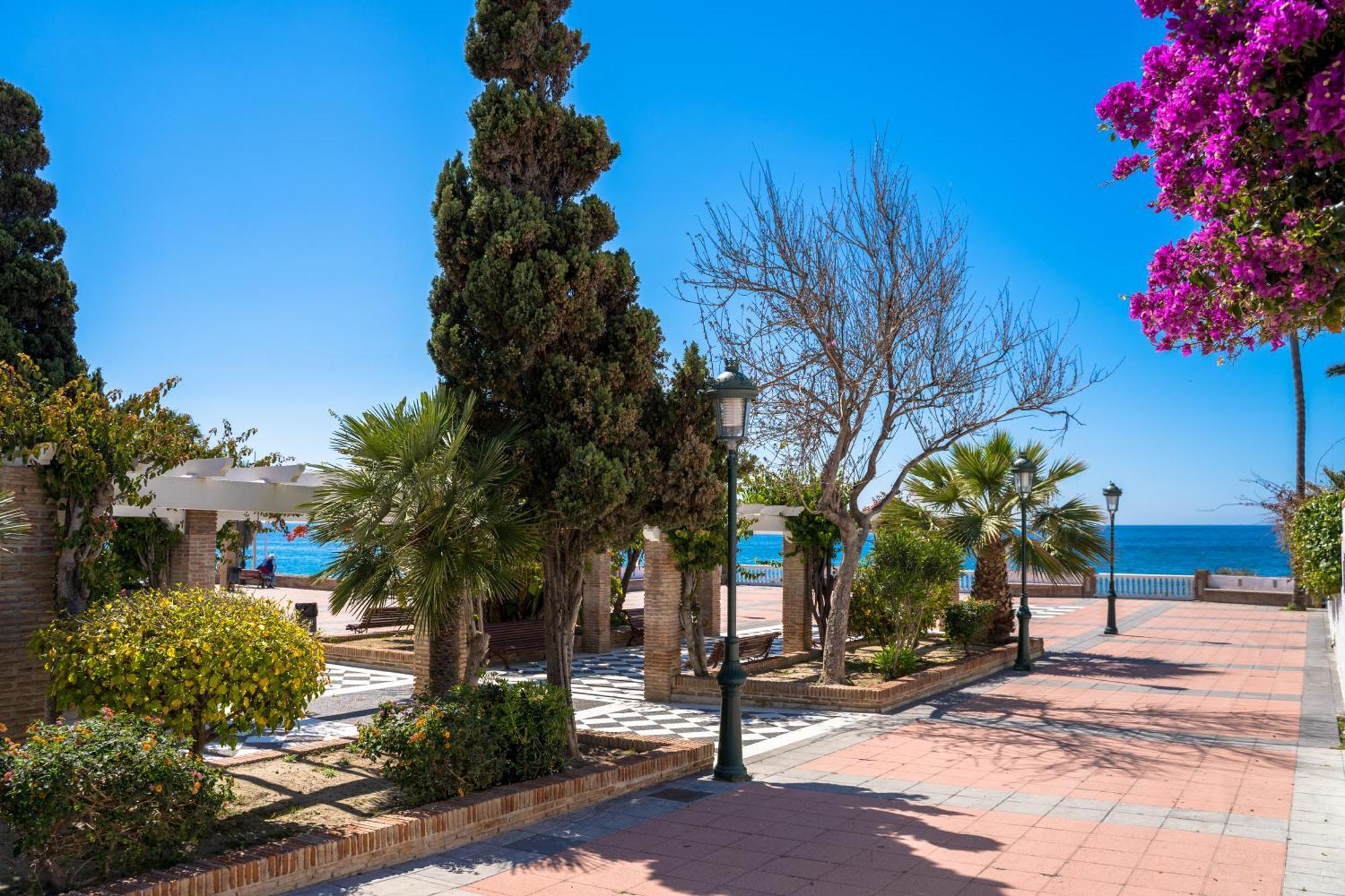 Torrecilla Sirena Beach Nerja Eksteriør billede